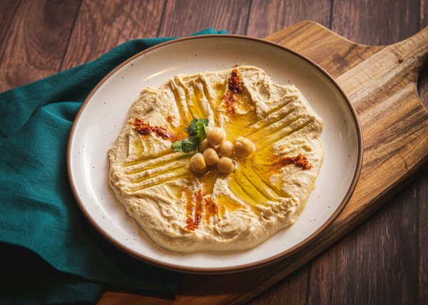How to prepare a classic middle eastern hummus?